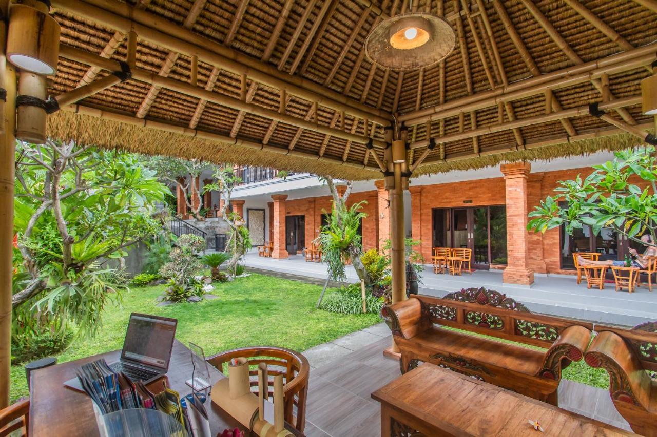 गेस्ट हाउस Ratna Ubud (Bali)